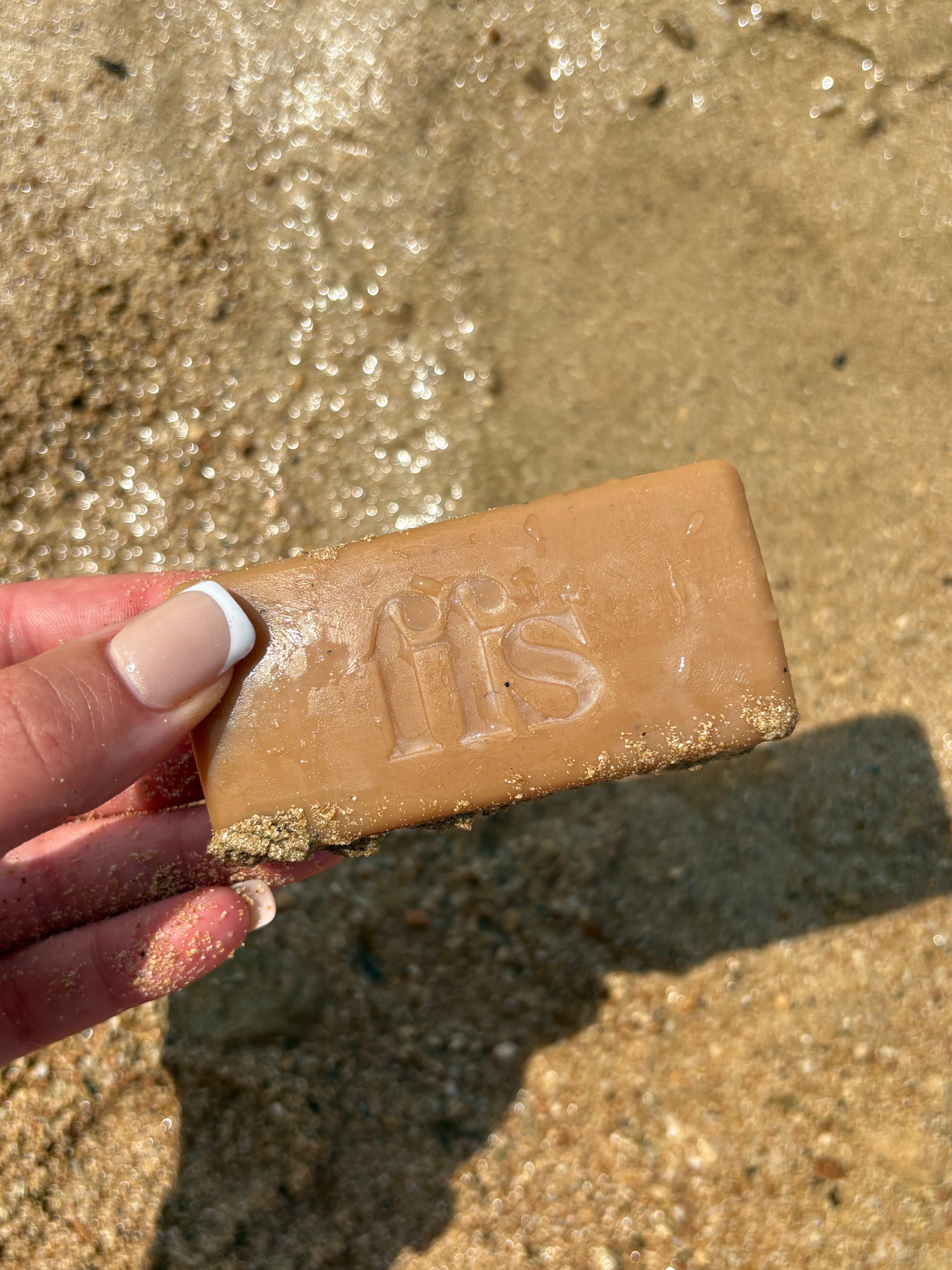 Mini But Mighty: Travel Skincare That Goes the Distance